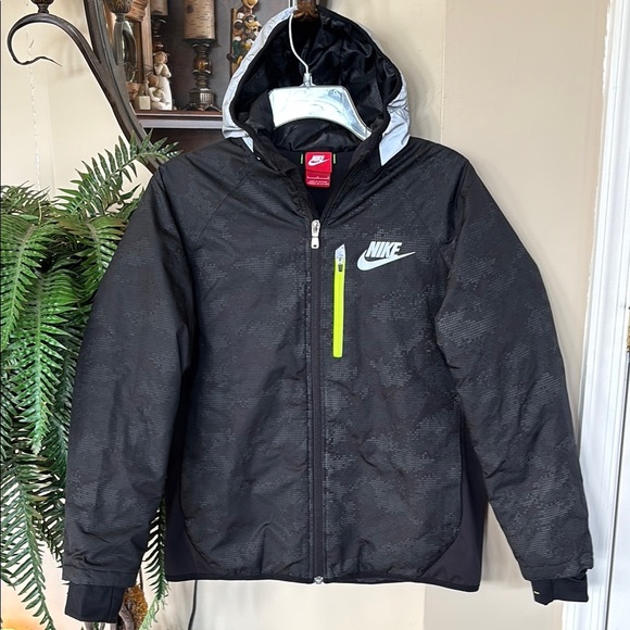 Nike Youth Black Zippered Jacket Reflective Hood Neon Yellow Accent Sporty - Picture 1 of 14